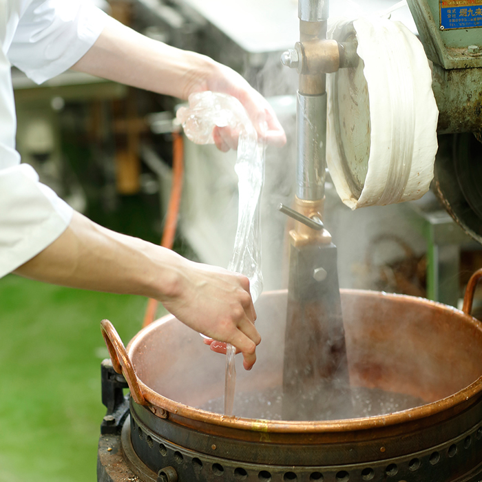 こだわりの小豆から作る自家製餡